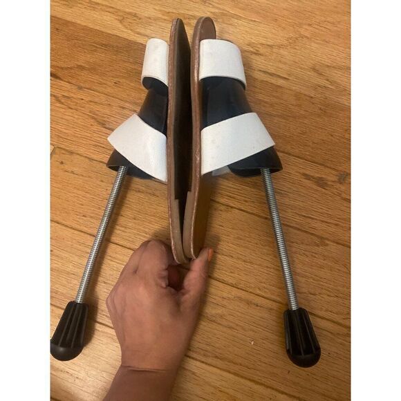 Lulus Womens Size 7 White Leather Sandals Two Strap Flat Casual open toed shoes - Picture 5 of 7